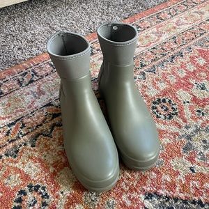 Great condition women’s Hunter Boots
